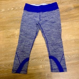 Lululemon stitching and design with logo on cropped leg
